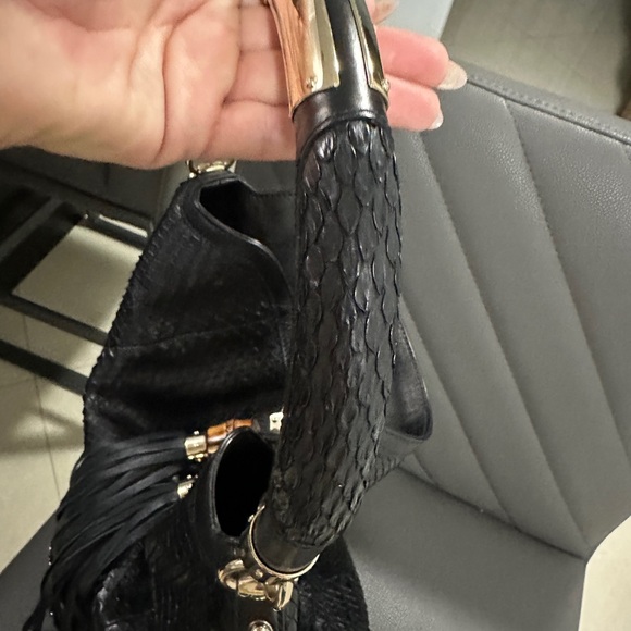 Gucci Black Python-Embossed Leather Bamboo Tassel Hobo Bag with Gold Corners - Picture 4 of 8